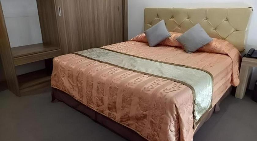 Score Birds Hotel Angeles Εξωτερικό φωτογραφία